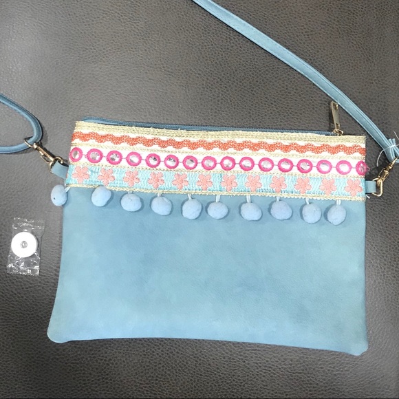 Baby blue bohemian crossbody - Picture 2 of 5